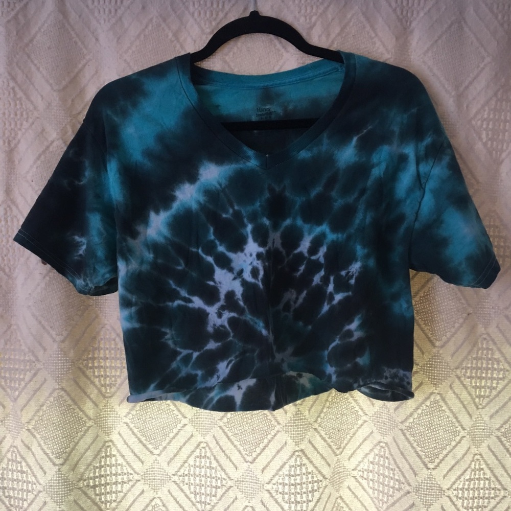 Tye Dye Crop Top v neck